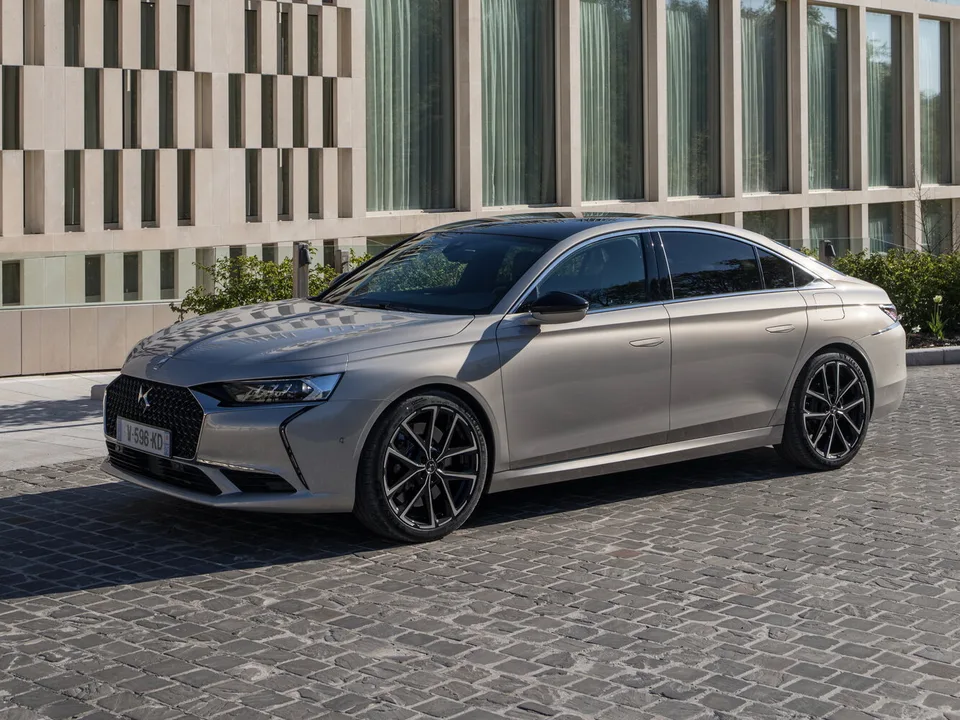 DS 9, , Sedan