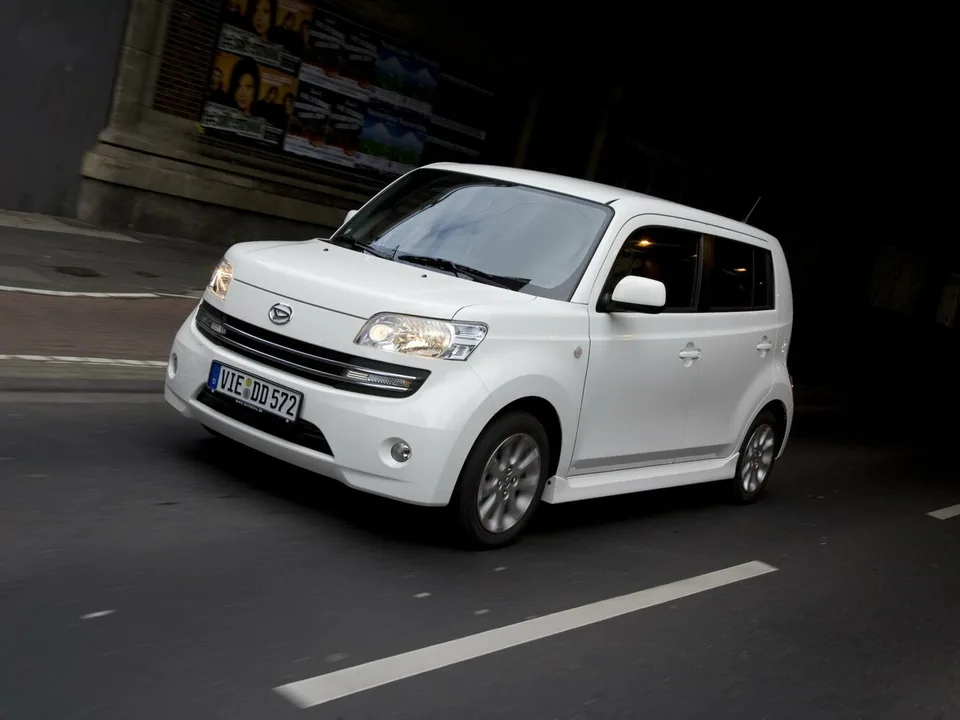 Daihatsu Materia, , 5-door hatchback