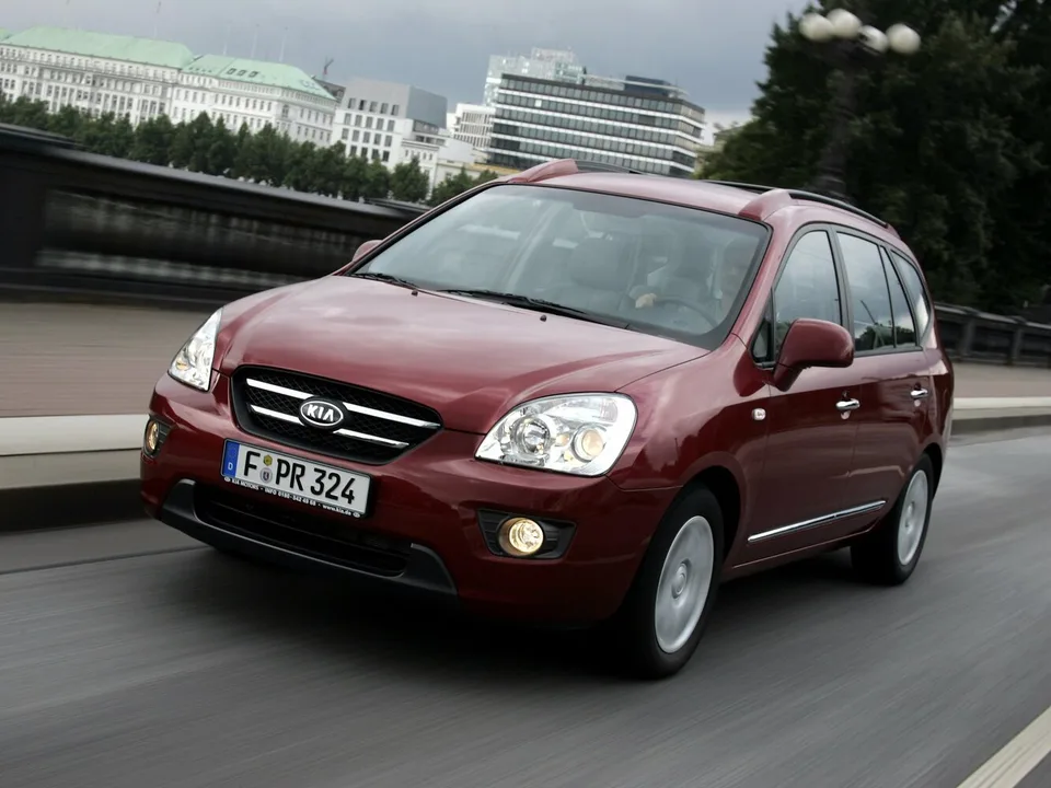 Kia Carens, II (UN), Compact MPV