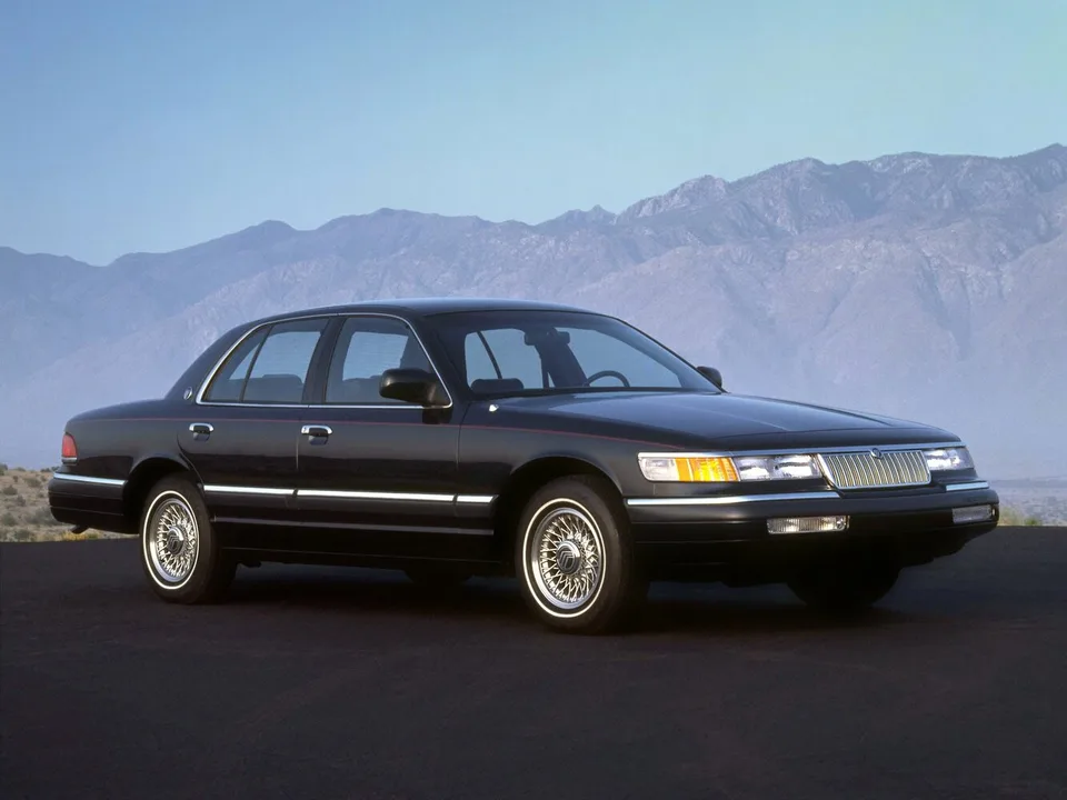 Mercury Grand Marquis, Generation 2, Sedan