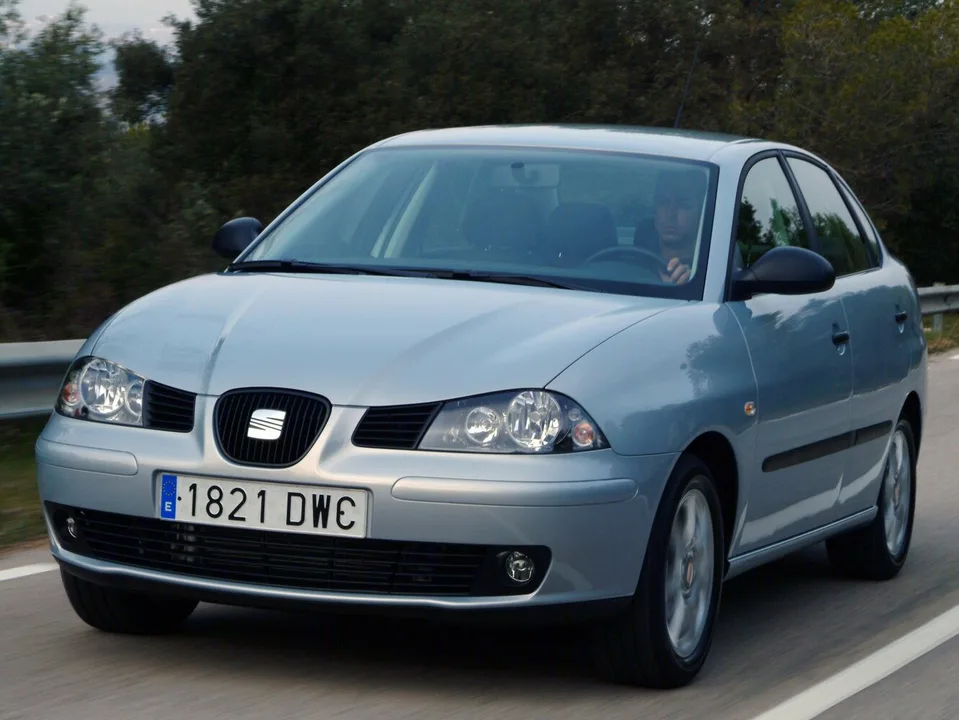 SEAT Cordoba, II Рестайлинг, Седан