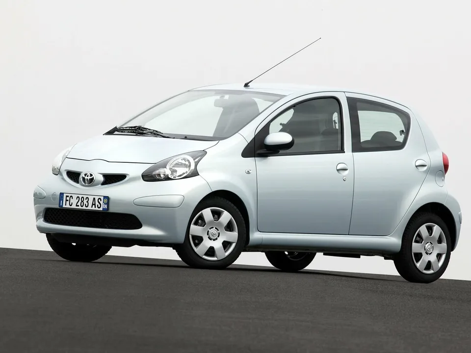 Toyota Aygo, 1 поколение, B10, Хэтчбек, 5 дверей