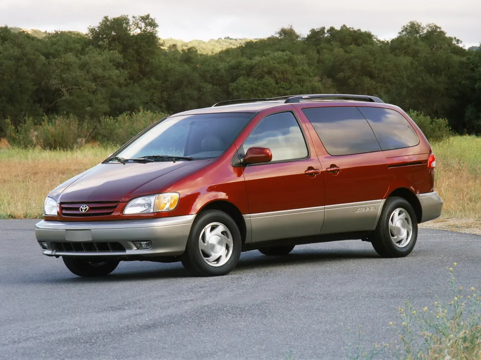 Toyota Sienna, I Рестайлинг, Минивэн