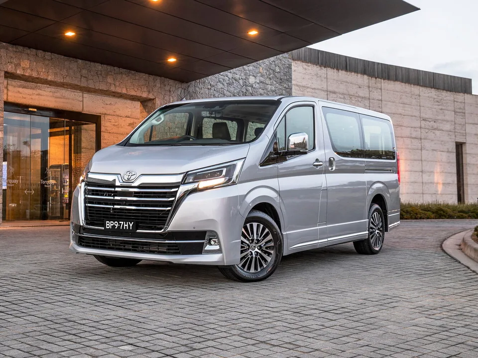 Toyota Granvia, 2 поколение, H300, Минивэн