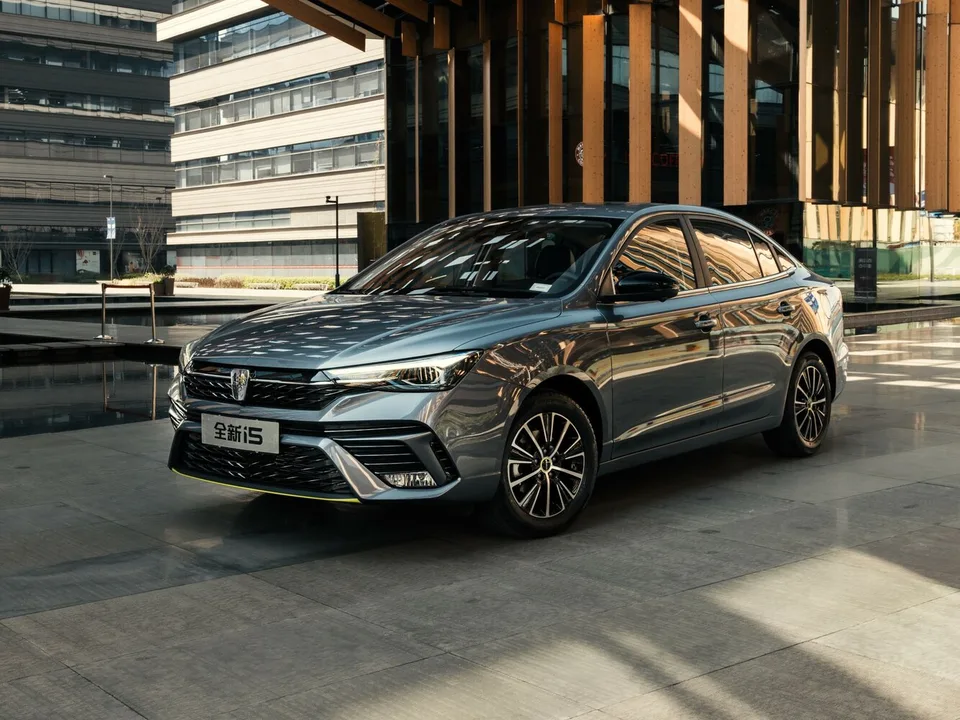 Roewe i5, Generation 1, second facelift, Sedan