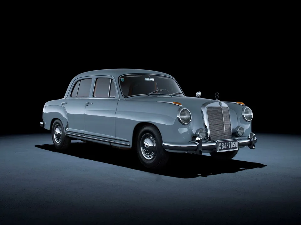 Mercedes-Benz W180, Generation 1, W180 I, Sedan
