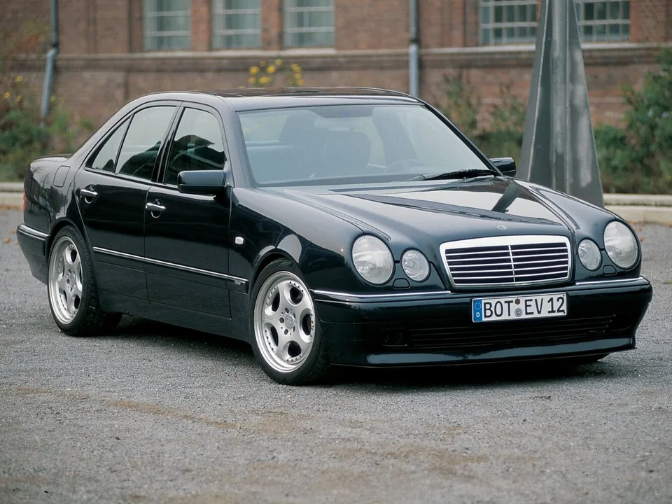 Brabus E V12, W210, S210, Sedan