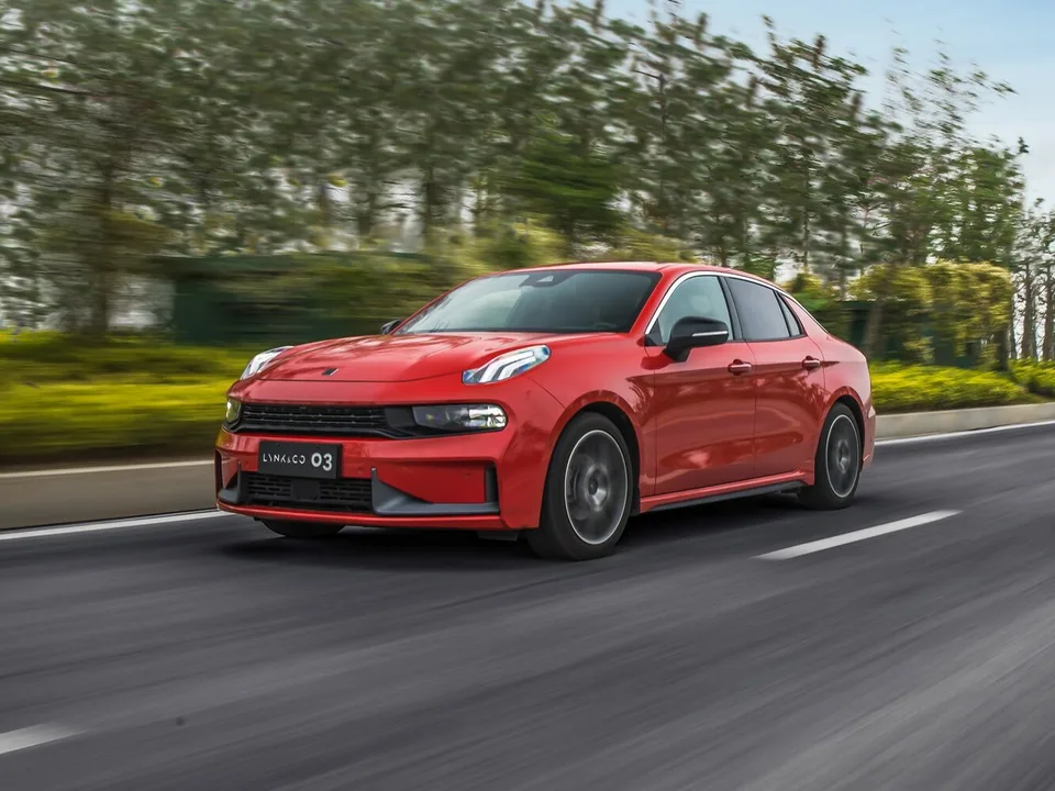 Lynk & Co 03, Generation 1, Sedan