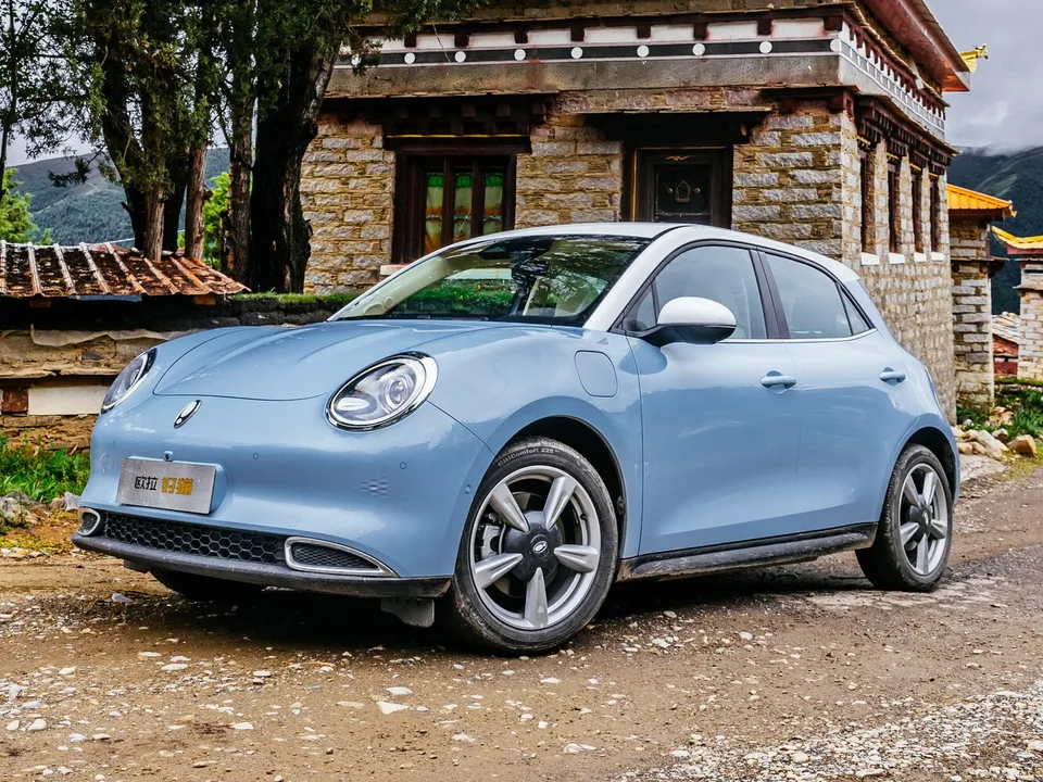 ORA Good Cat, Generation 1, ES11, 5-door hatchback
