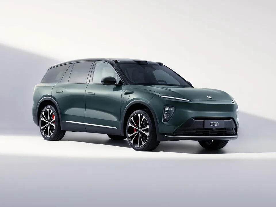 Nio ES8, 2 поколение, Кроссовер / внедорожник