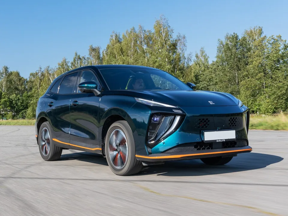 Evolute i-Sky, Generation 1, Crossover / SUV