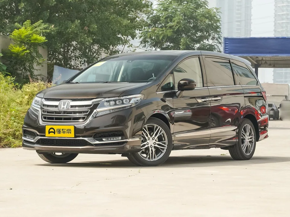 Honda Elysion, 2 поколение, RC, 2-й рестайлинг, Минивэн