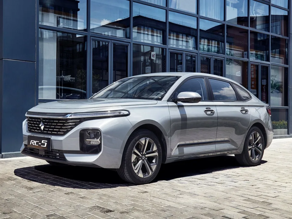 Baojun RC-5, , Liftback