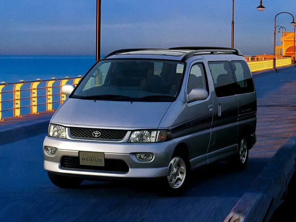 Toyota Regius, 1 поколение, xH40, Минивэн