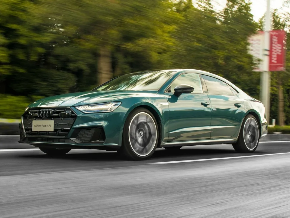 Audi A7, II (4K), Седан