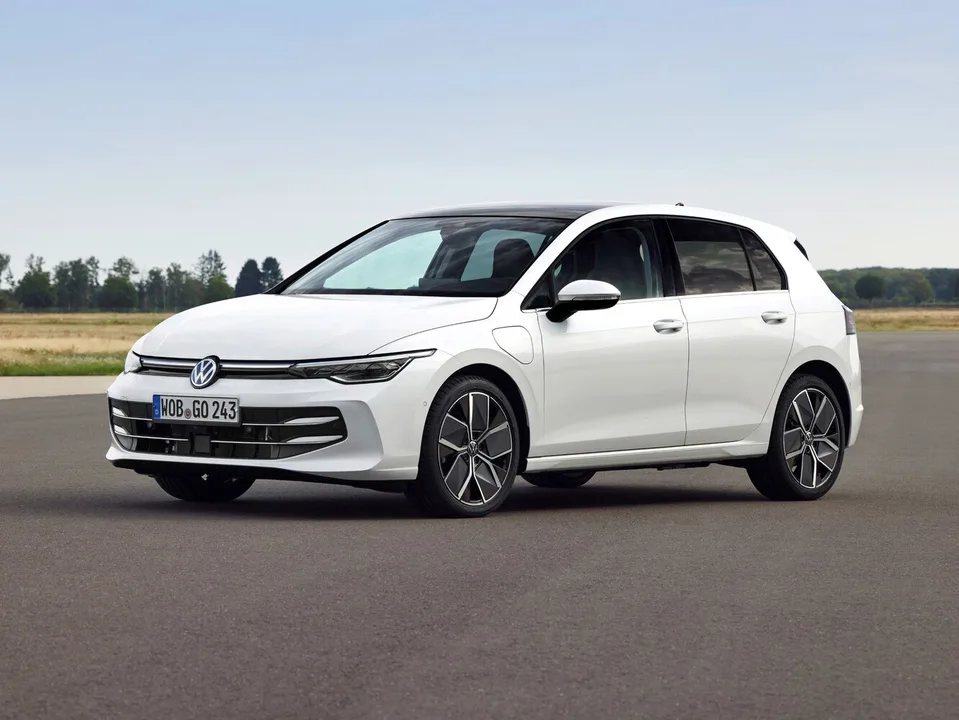 Volkswagen Golf, Generation 8, facelift, 5-door hatchback
