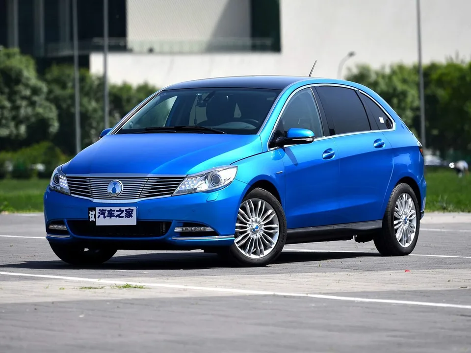 Denza 500, Generation 1, Sedan