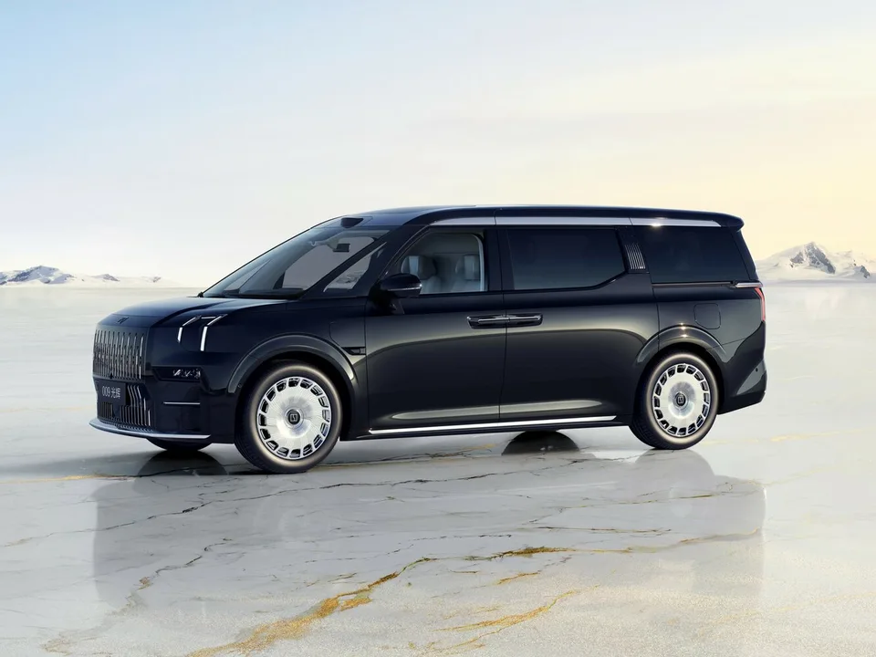 Zeekr 009, I Рестайлинг, Minivan
