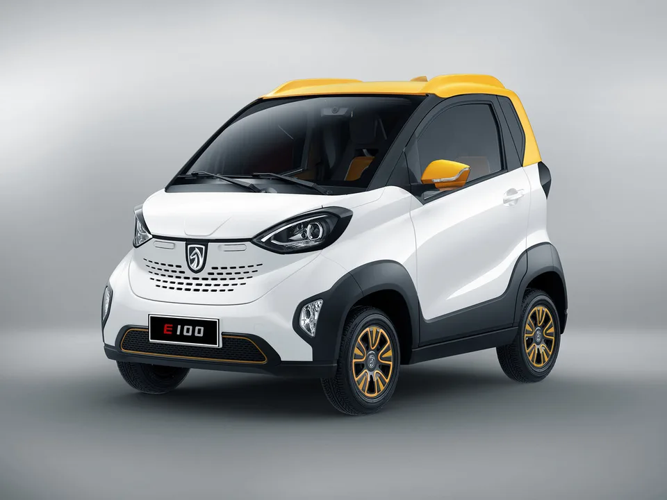 Baojun E100, , 3-door hatchback