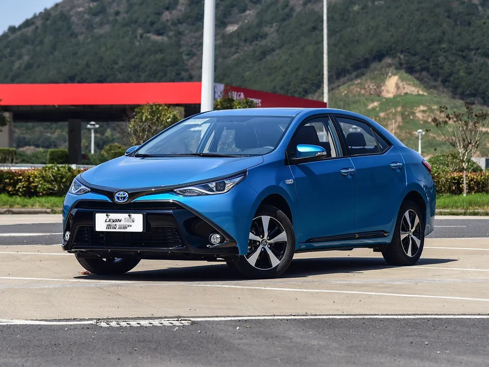 Toyota Levin, XI (E170), Седан
