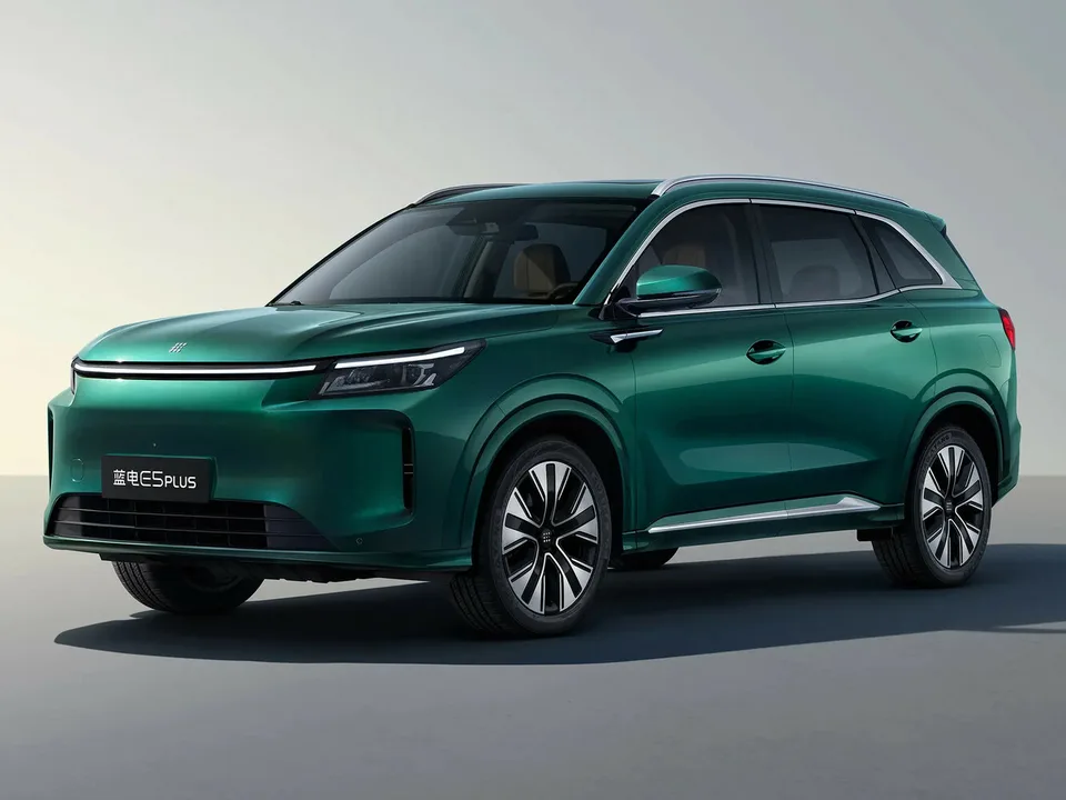Dongfeng Fengon E5, PLUS, Crossover / SUV