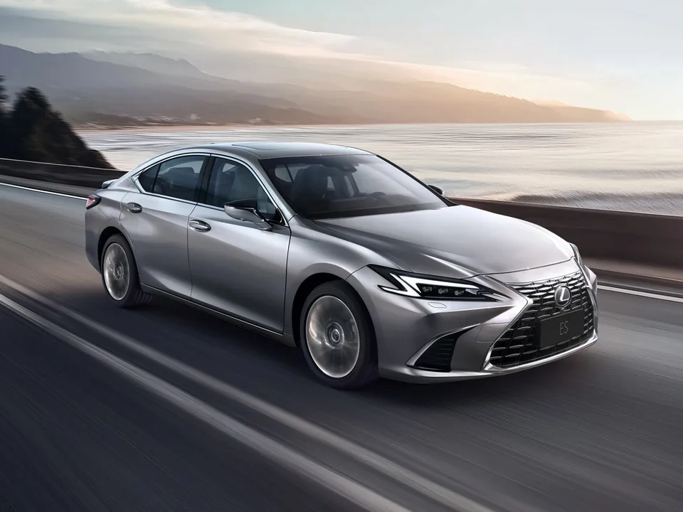 Lexus ES, VII Рестайлинг 2, Sedan