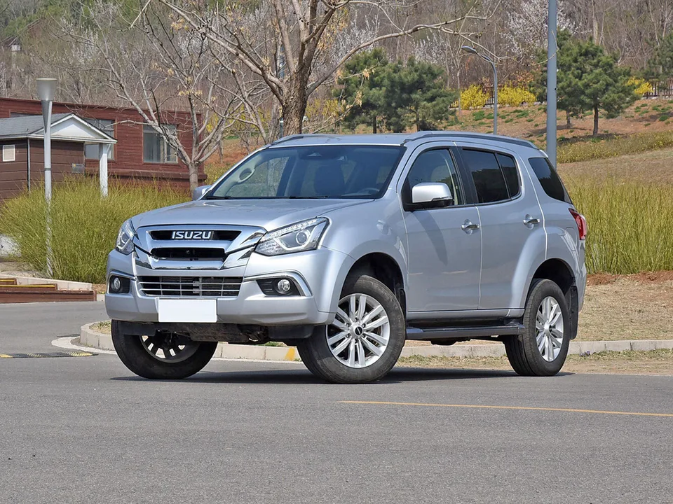 Isuzu MU-X, I Рестайлинг (China Market), Crossover / SUV