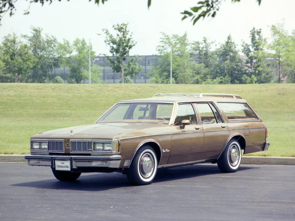 Oldsmobile Custom Cruiser, II, Estate