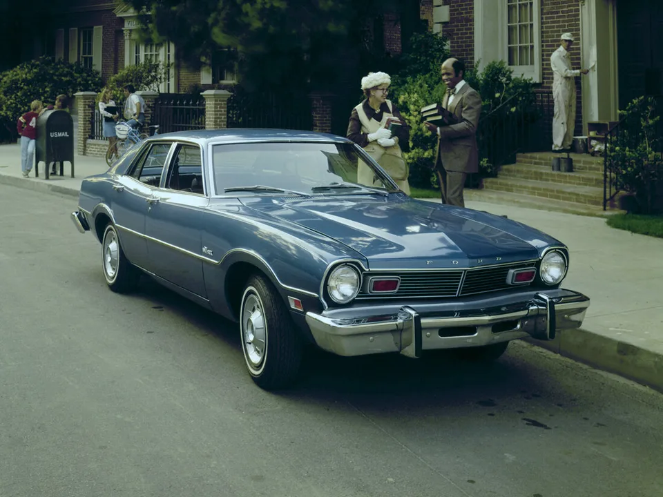 Ford Maverick, Generation 1, Sedan