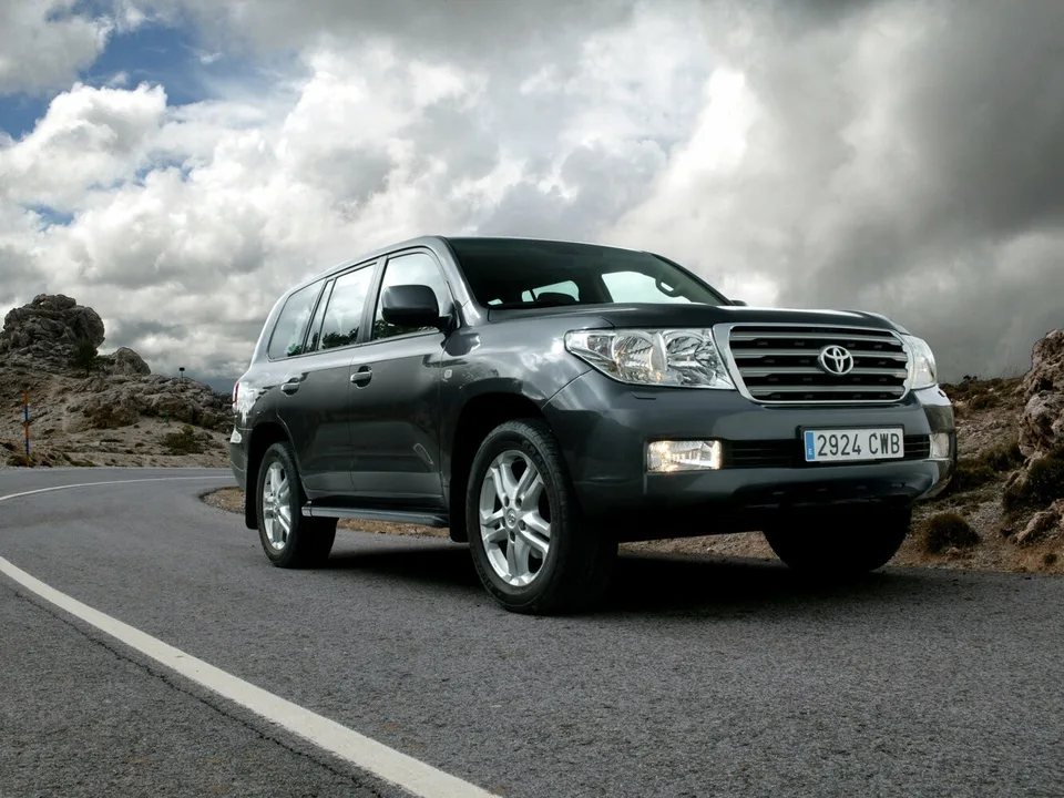 Toyota Land cruiser, 200 Series, Кроссовер / внедорожник