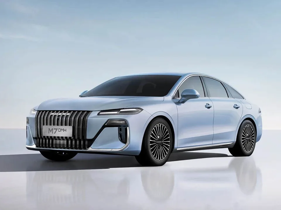 Roewe M7, , Седан