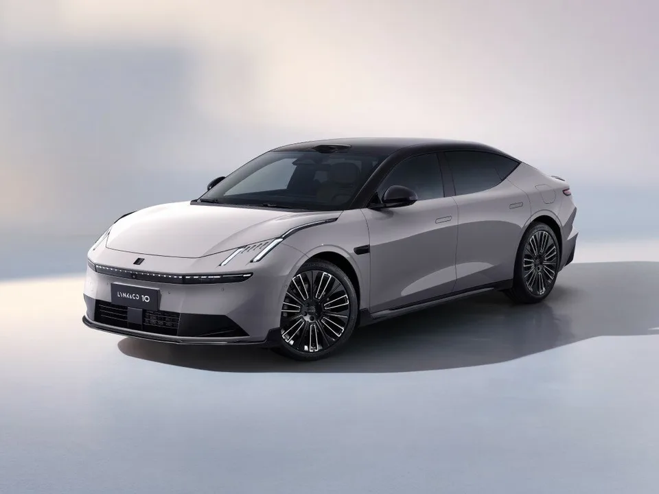 Lynk & Co 10, , Sedan