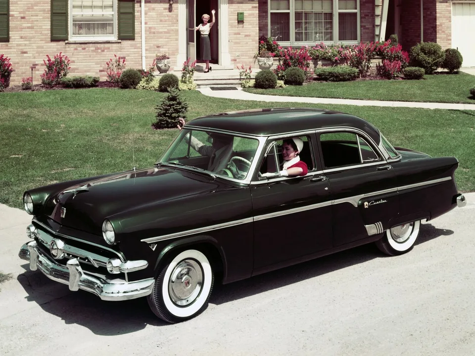 Ford Crestline, , Седан