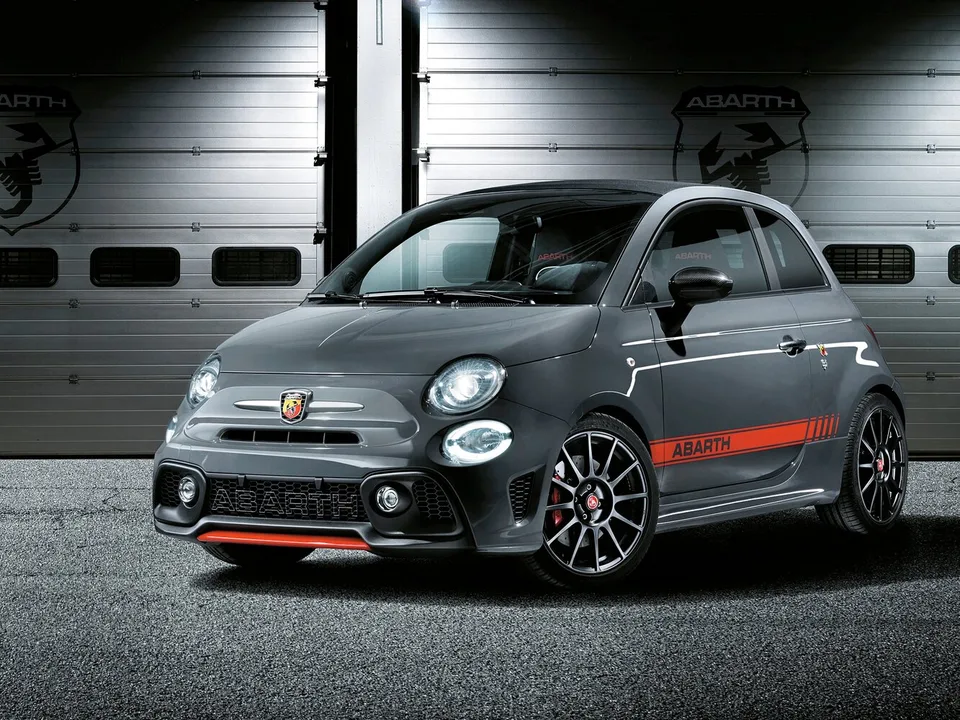 Abarth 695, I Рестайлинг, Convertible