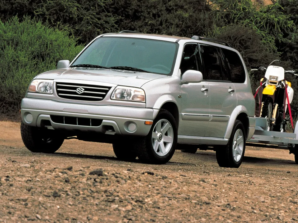 Suzuki XL7, I, Crossover / SUV
