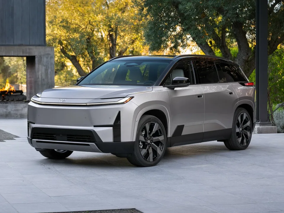 Toyota Highlander, V, Кроссовер / внедорожник