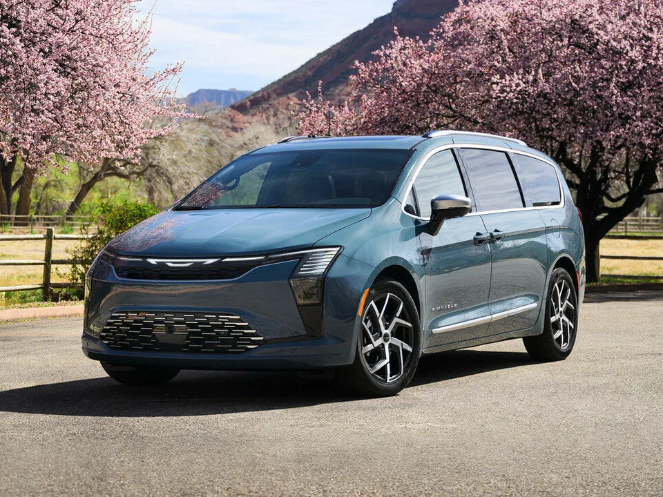 Chrysler Pacifica, RU Рестайлинг 2, Минивэн