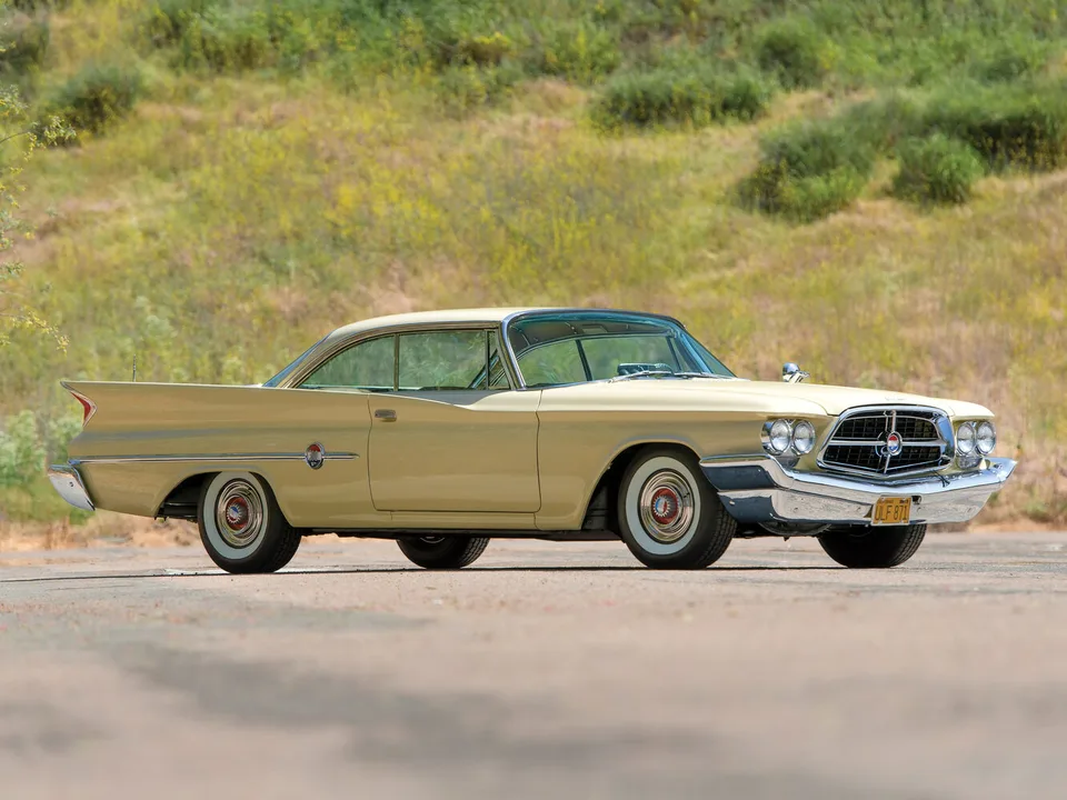 Chrysler 300 Letter Series, III (300F), Купе-хардтоп