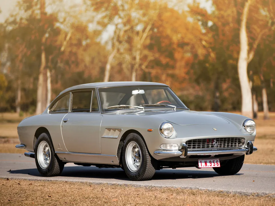 Ferrari 330 GT 2+2, Series II, Coupe