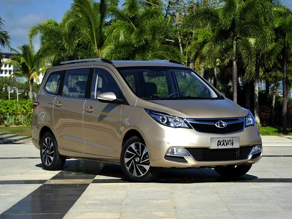 Changan Auchan A600, I, Minivan