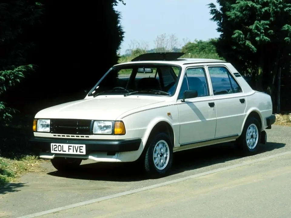 Skoda 105/120/125/130, 1 Рестайлинг, Sedan