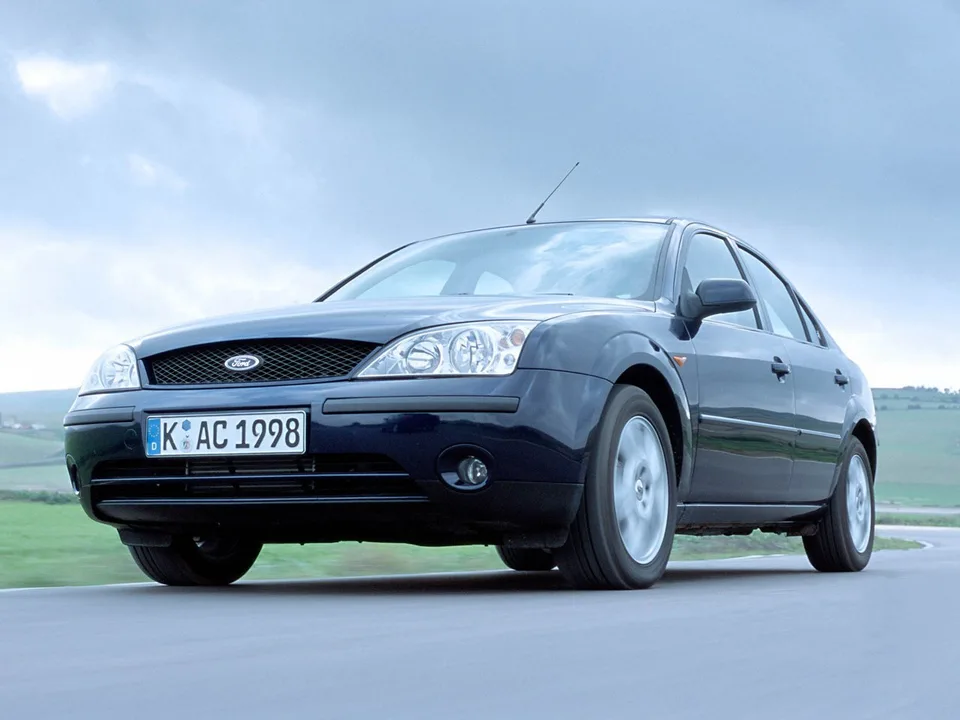 Ford Mondeo, Generation 3, 3, Sedan