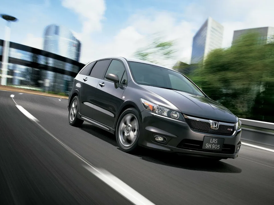 Honda Stream, II, Компактвэн