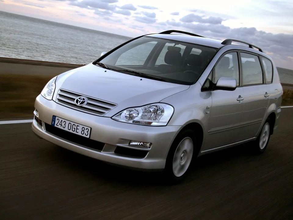 Toyota Avensis verso, I Рестайлинг, Компактвэн