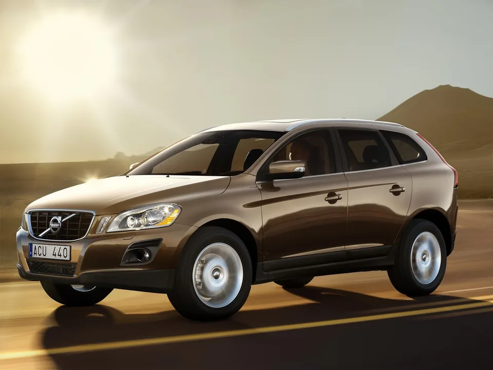 Volvo XC60, 1 поколение, Кроссовер / внедорожник