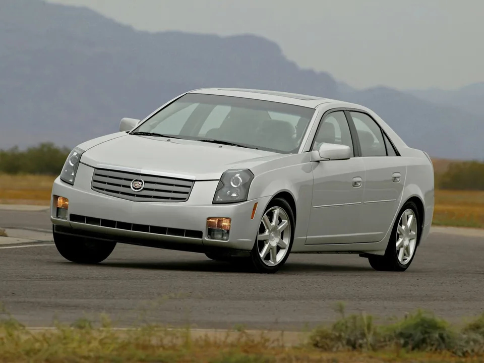 Cadillac CTS, Generation 1, Sedan
