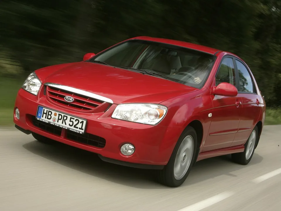 Kia Cerato, Generation 1, LD, Sedan