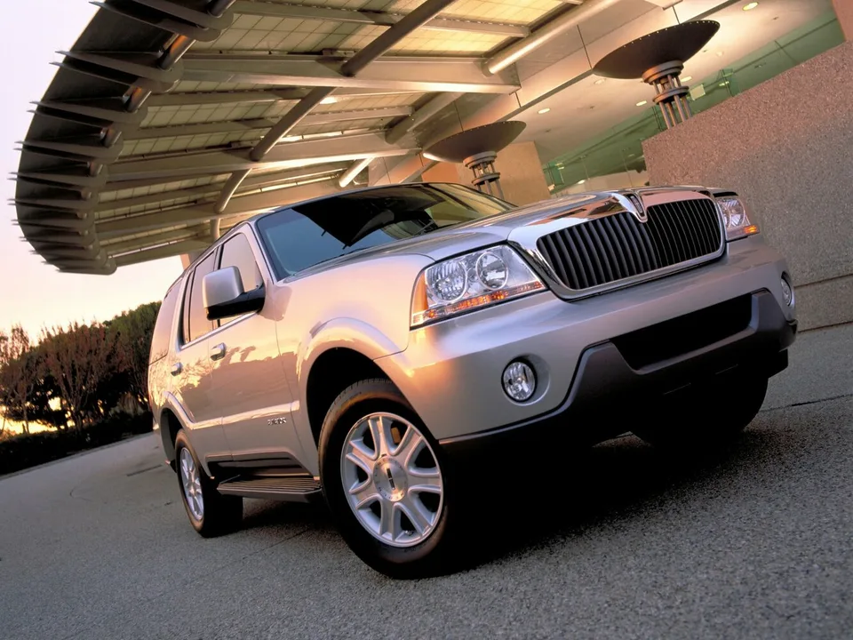 Lincoln Aviator, Generation 1, UN152, Crossover / SUV
