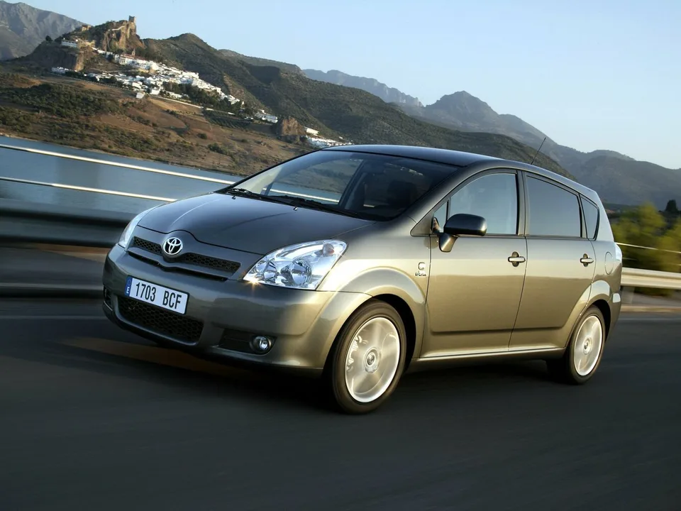 Toyota Corolla verso, I Рестайлинг, Компактвэн