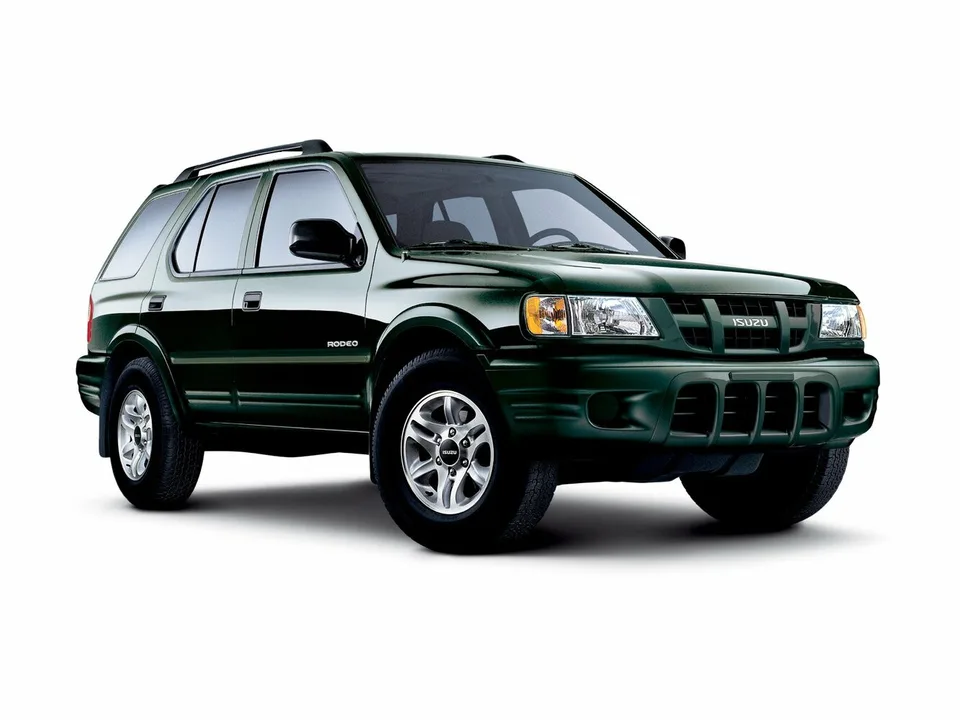Isuzu Rodeo, Generation 2, UE, Crossover / SUV
